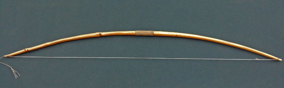 arco storico longbow in tasso